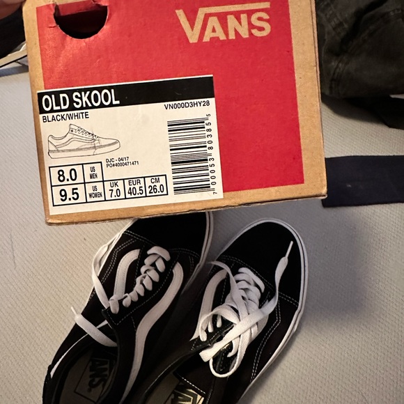 COPY - Vans Old Skool Sneakers - Picture 4 of 5